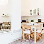 N28 Deluxe Apartment